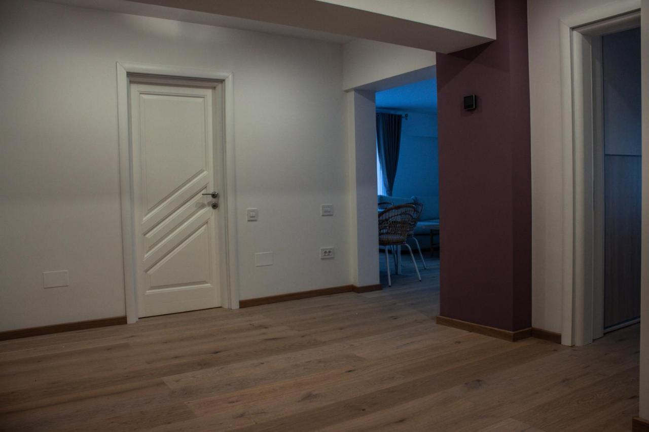 Eurocomfort Apartments Пьятра-Нямц Экстерьер фото