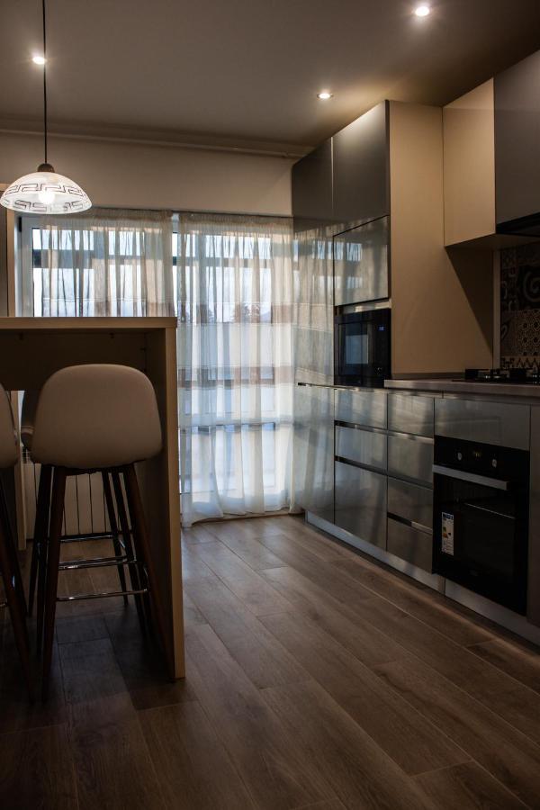 Eurocomfort Apartments Пьятра-Нямц Экстерьер фото
